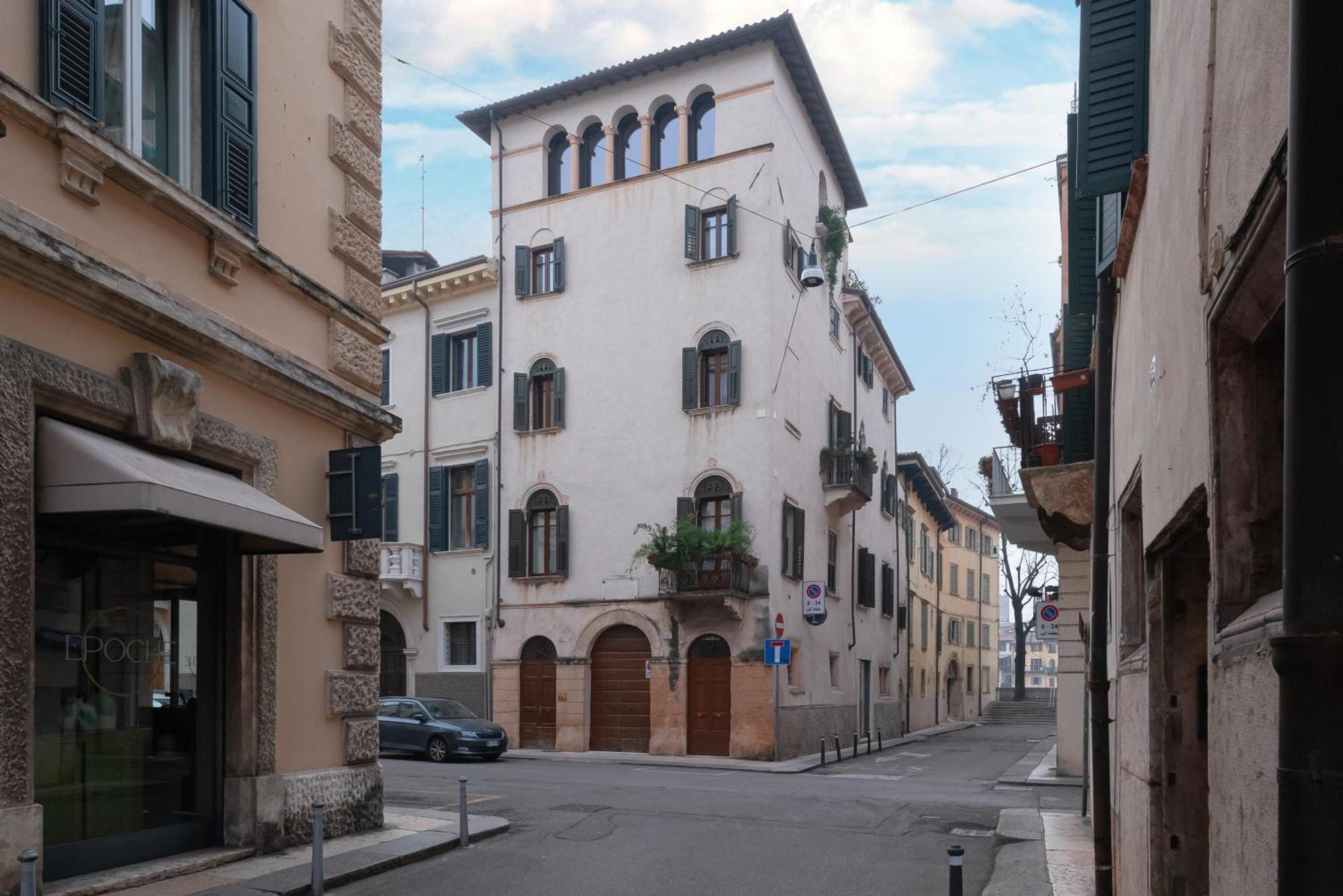 Residenza Roccamaggiore Verona Exterior foto